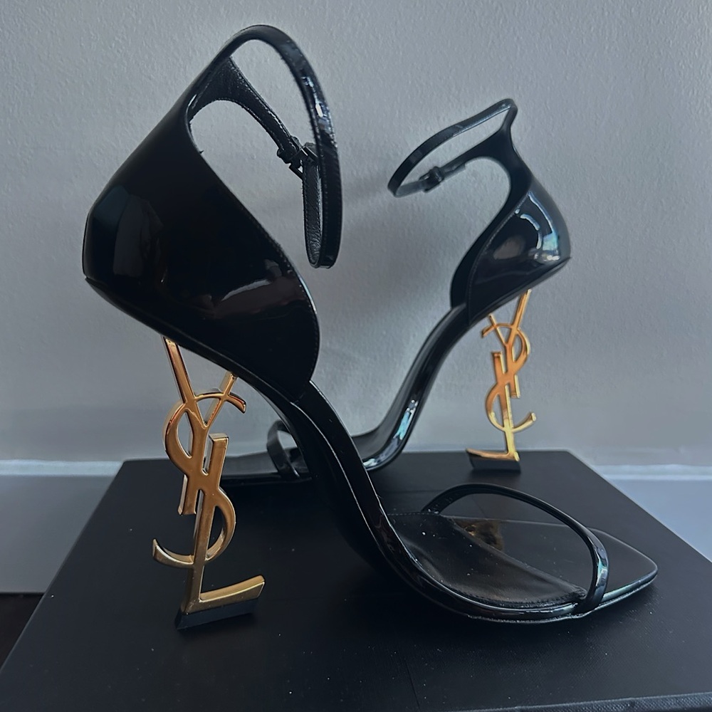 Yves Saint Laurent Black and Gold Heels